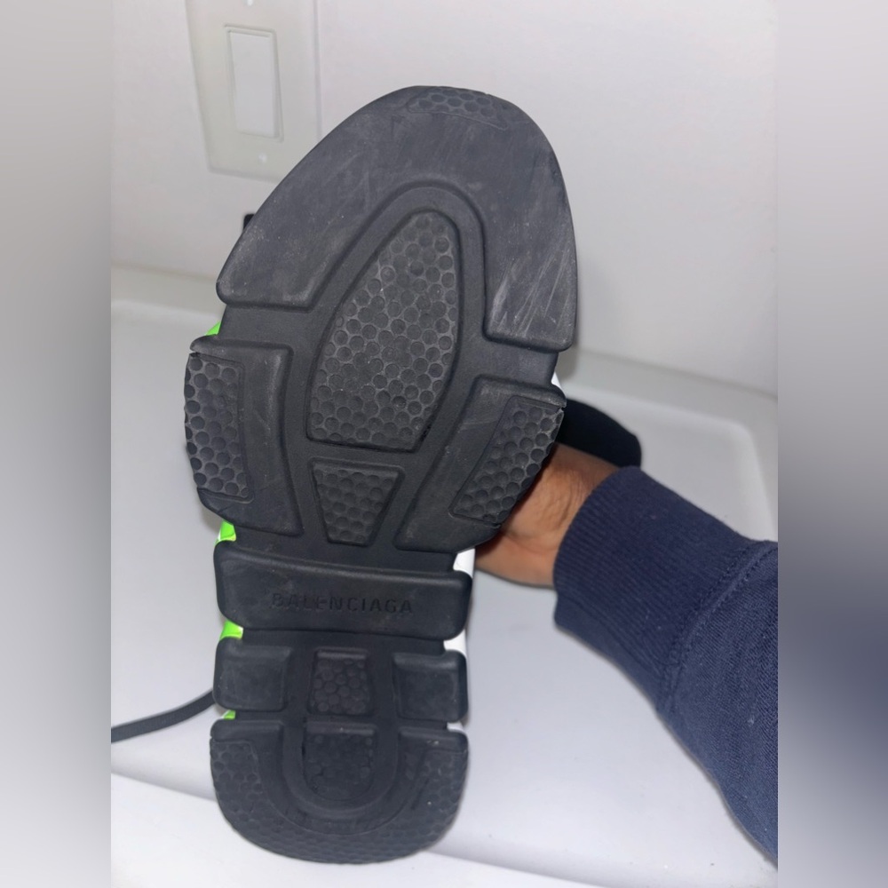 balenciaga women's speed sneaker 'midsole graffiti - black fluo green' Size 8 W - Picture 9 of 12